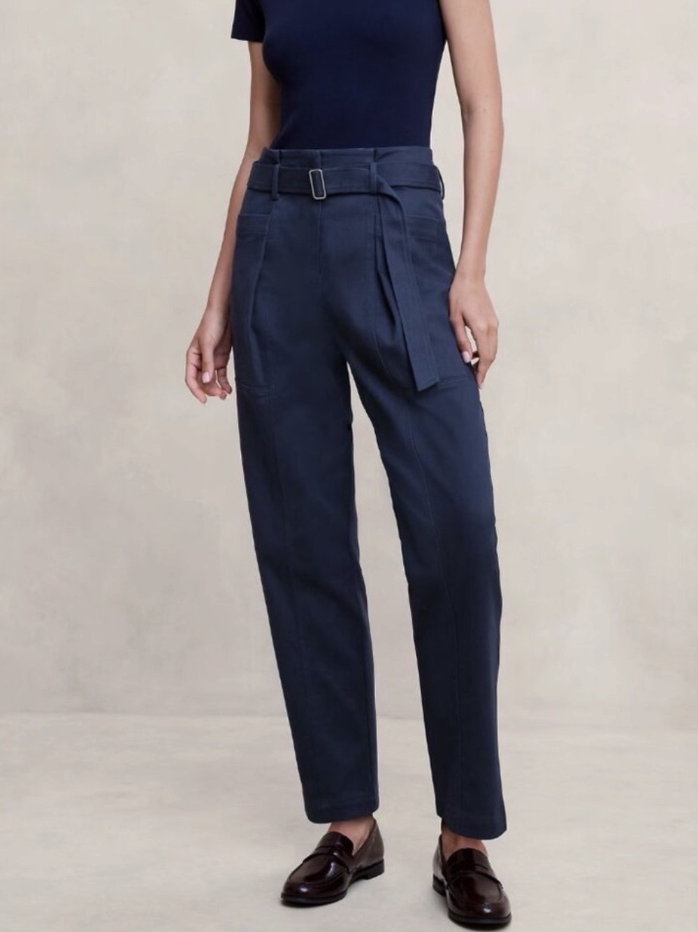 NWT Banana Republic Factory Twill Belted Tapered Pant in Preppy Navy Size 4